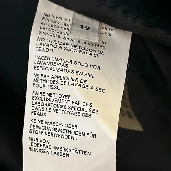 Y2K Marina Rinaldi  vtg coat,women M/L  PTP 21”. Lightweight,tag says leather - Picture 10 of 17